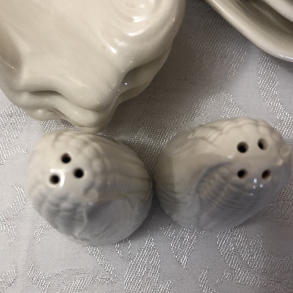 Set of 8 ceramic hand made new corn on the cob dishes with salt - pepper shaker - Picture 6 of 7